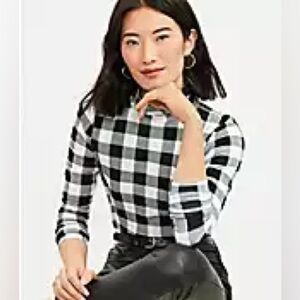 LOFT | Buffalo Plaid Long Sleeve Turtleneck Black/White Various Sizes Av…